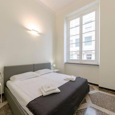 Joivy Elegant Flat For 7, In The Heart Of Genoa Apartment Exterior photo